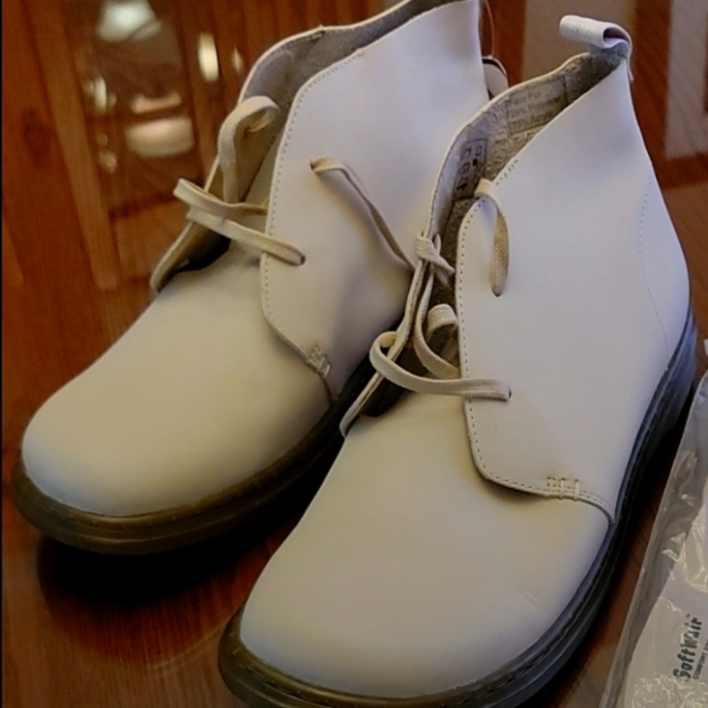Dr Marten Cynthia Lace Up Ankle boots sz 11